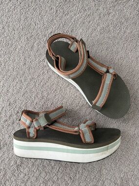 Teva Women’s midform m Sandals - Olive Green & Tan